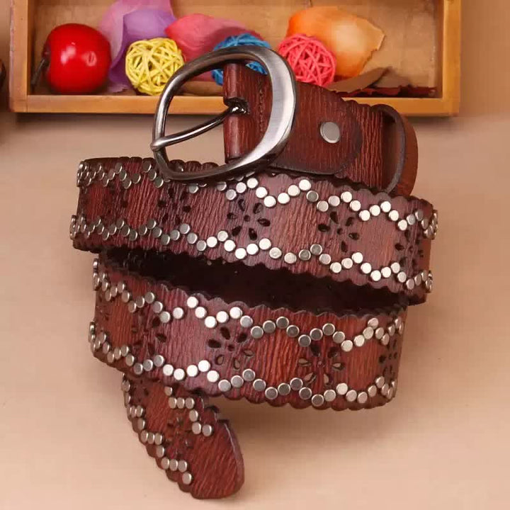 Cintura in pelle con rivetti strappati e screpolati gotici