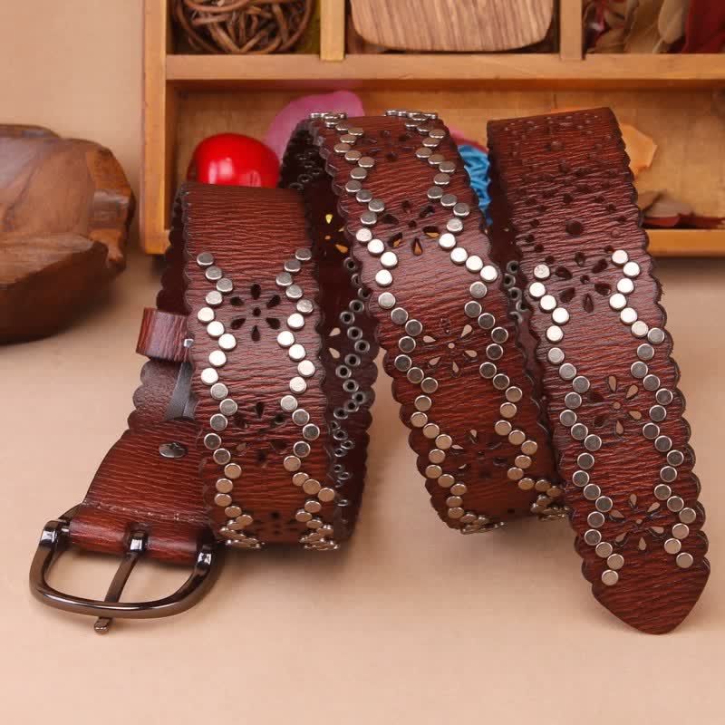 Cintura in pelle con rivetti strappati e screpolati gotici