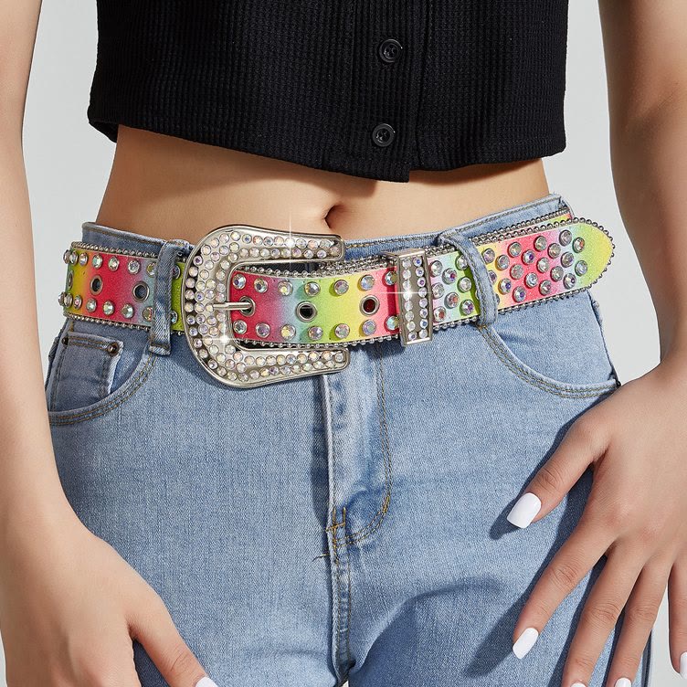 Cintura in pelle con strass arcobaleno colorato da donna