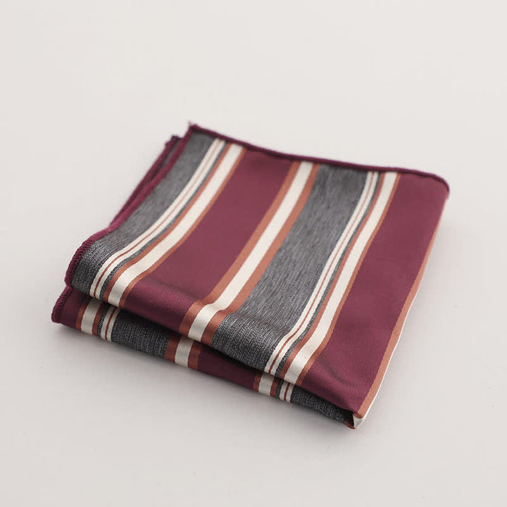 Fazzoletto da taschino con motivo geometrico a righe della serie Burgundy da uomo