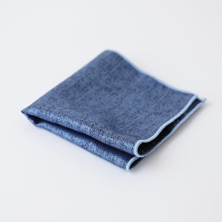 Fazzoletto da taschino da uomo con motivo scuro e tenue in tinta unita - Blu - image 4