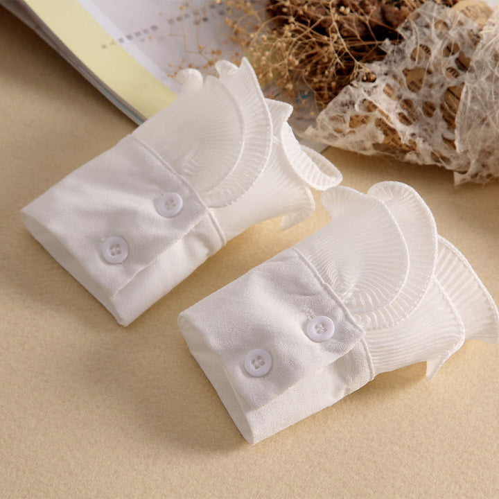 Camicia con risvolto staccabile, colletto finto con volant e manica