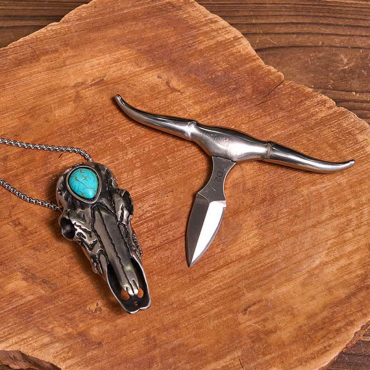 Set di ciondoli con fibbia per cintura fai da te in oro e argento con coltello nascosto e corno di cervo turchese
