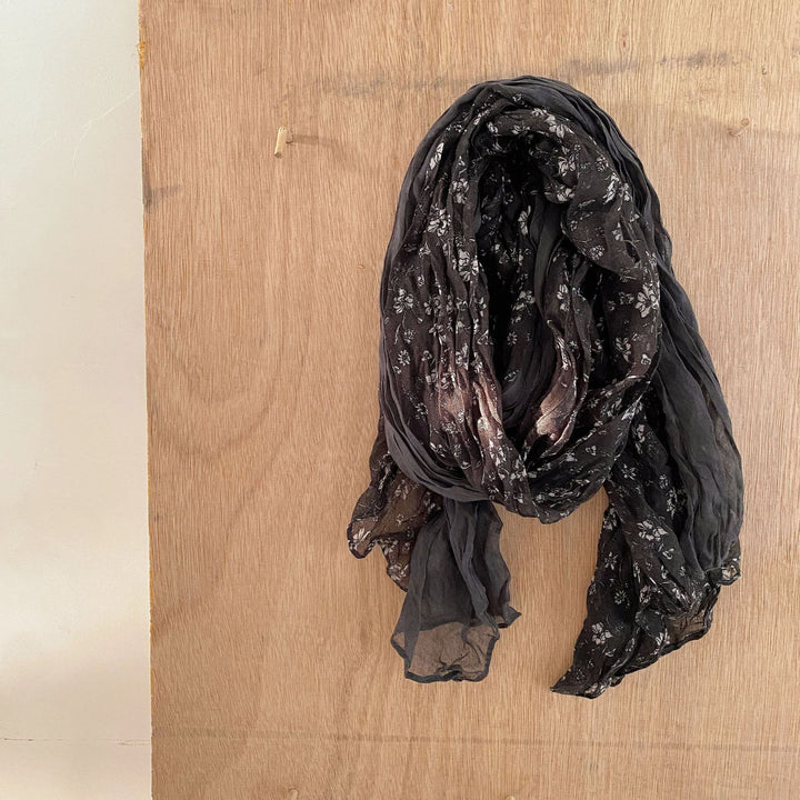 Sciarpa morbida e sottile con motivo floreale plissettato vintage da donna