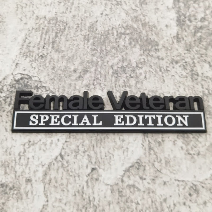 Distintivo per auto adesivo in metallo "Veterana donna SPECIAL EDITION"