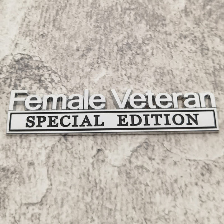 Distintivo per auto adesivo in metallo "Veterana donna SPECIAL EDITION"