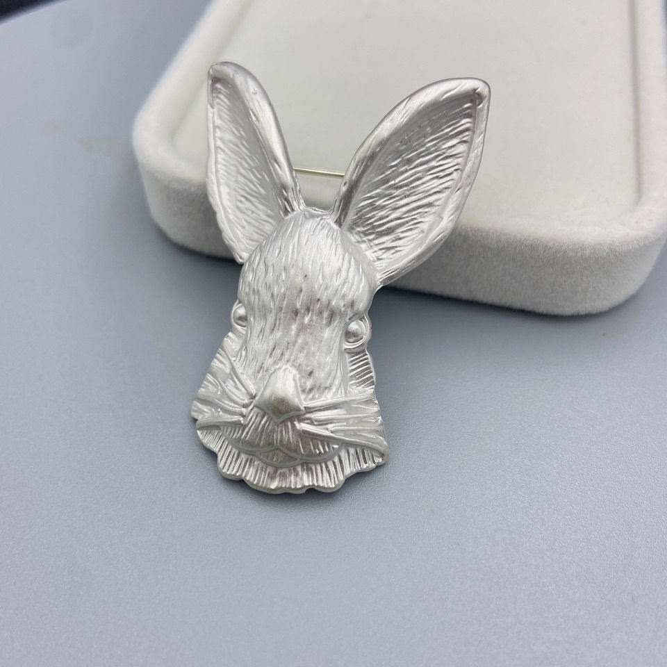 Spilla vintage con testa di coniglio in metallo, accessori per camicie