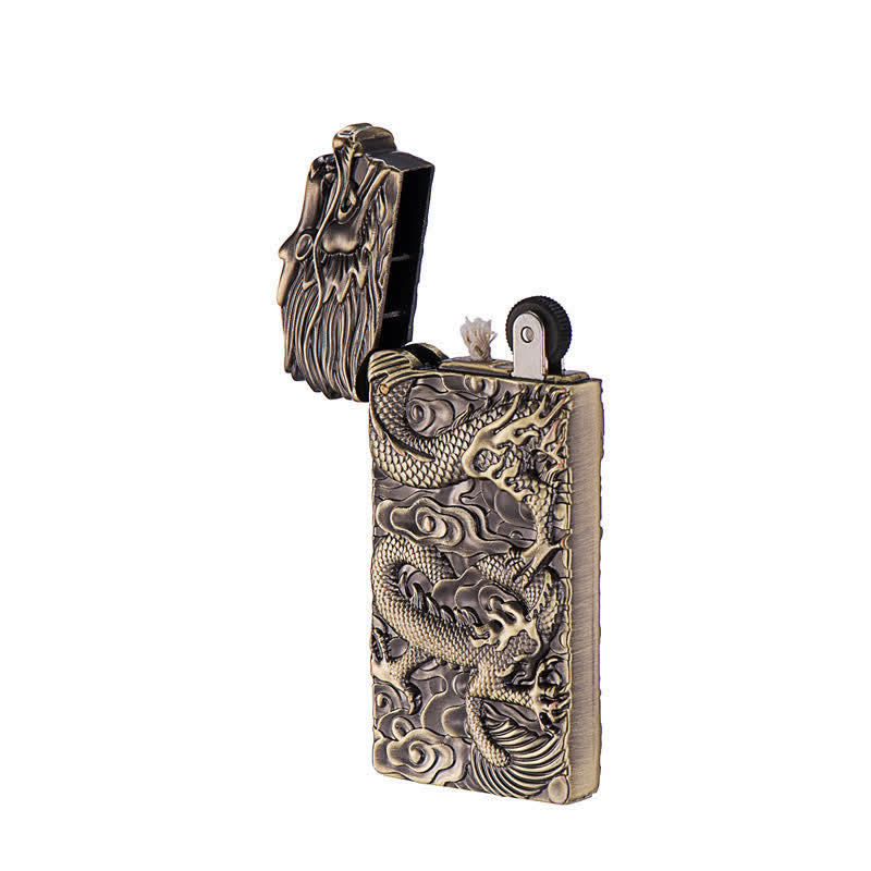 Accendino a cherosene ricaricabile con drago intagliato in bronzo vintage