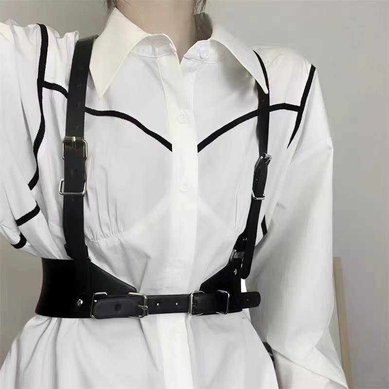 Cintura regolabile in pelle Steampunk con cinturino corsetto - Piccolo - Nero - image 0