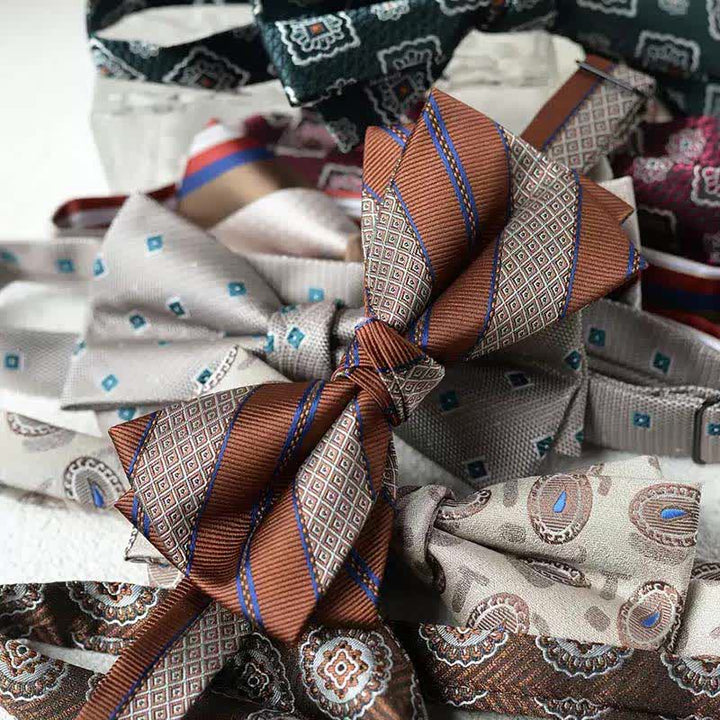 Papillon da uomo con fazzoletto stampato vintage a doppio strato