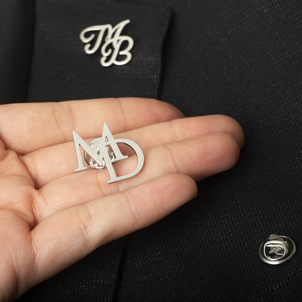 Spilla con lettere iniziali personalizzate Accessori in acciaio inossidabile