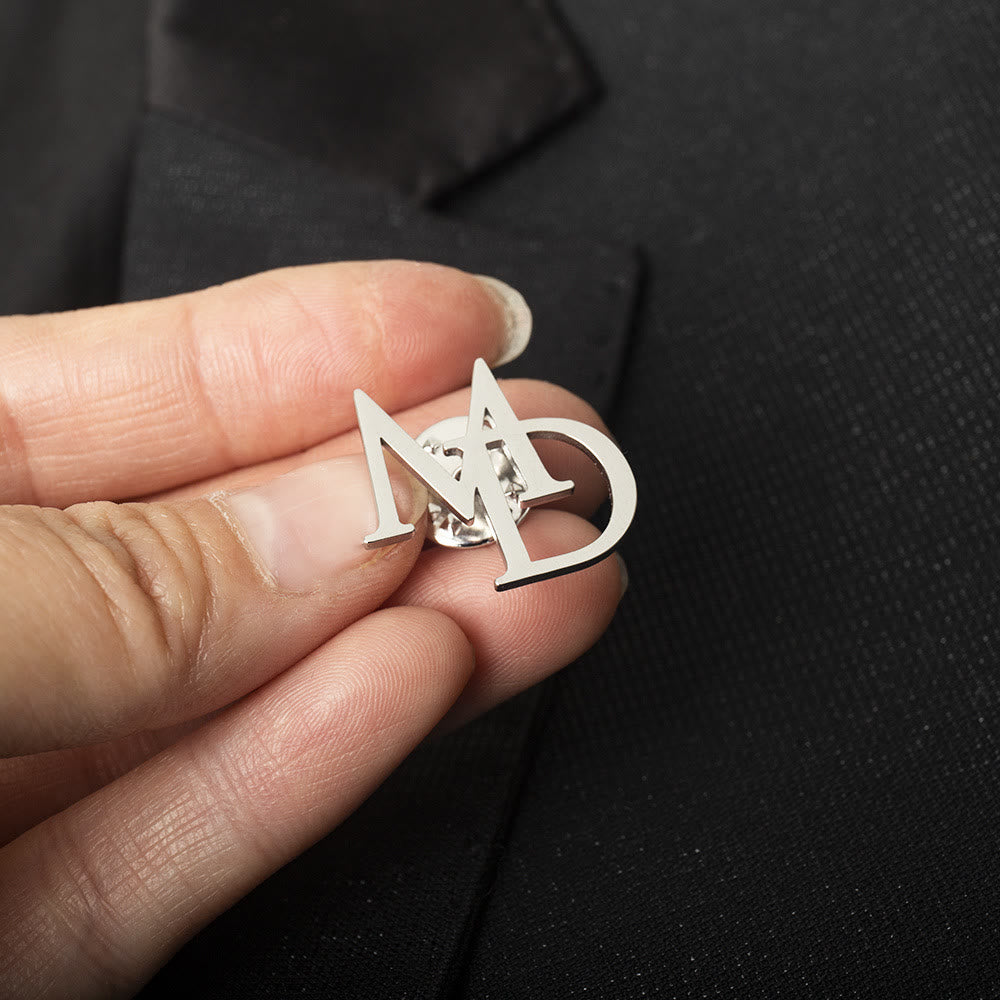 Spilla con lettere iniziali personalizzate Accessori in acciaio inossidabile