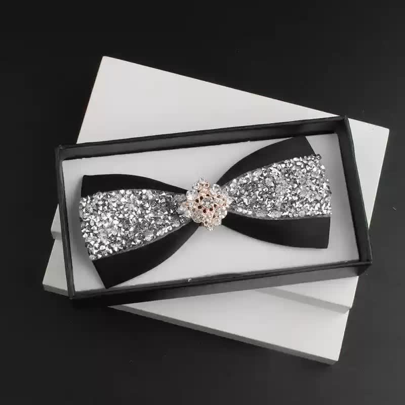 Set di 2 papillon con corpetto rosso e strass lucido da uomo
