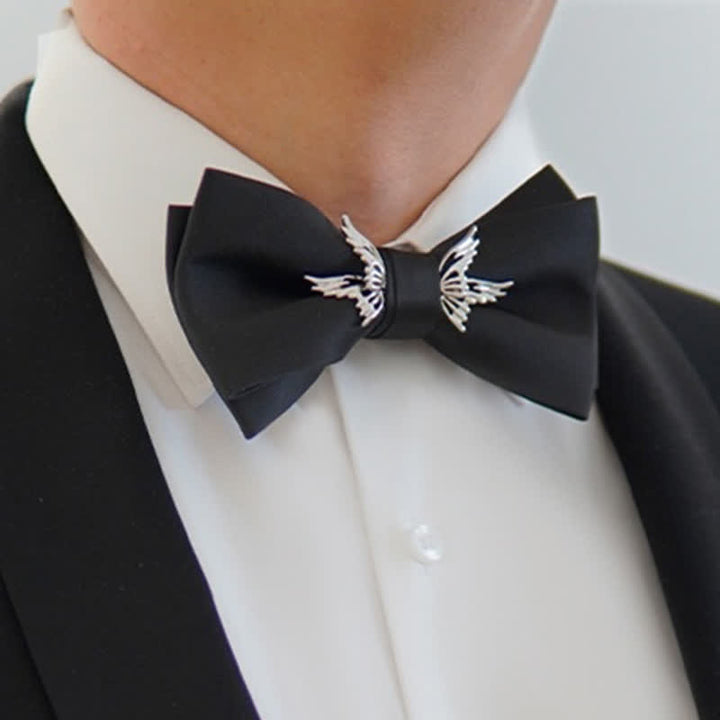 Papillon nero elegante con ali volanti in argento da uomo