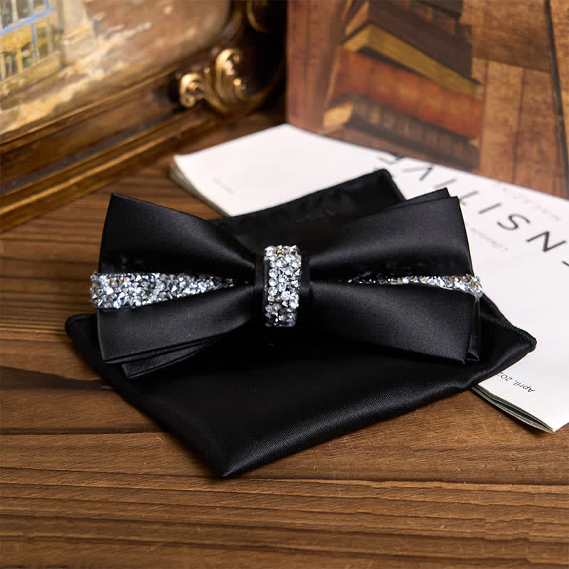 Set da uomo con papillon e fazzoletto da taschino in raso con strass scintillanti
