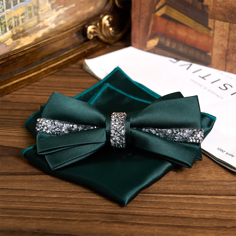 Set da uomo con papillon e fazzoletto da taschino in raso con strass scintillanti