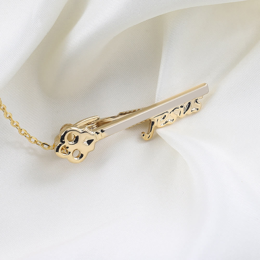 Fermacravatta con chiave di Gesù in oro per abito da sposa - image 1