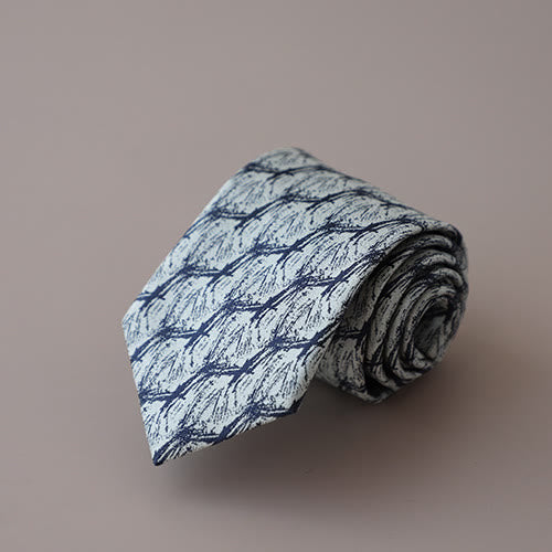 Cravatta da uomo con motivo floreale Forest Branches