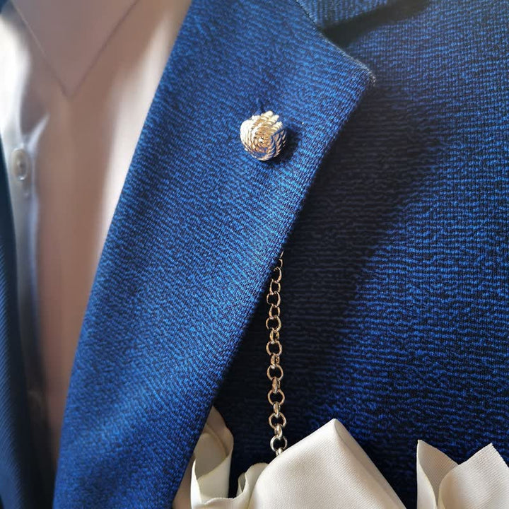 Spilla da uomo con catena da bavero con nodo da marinaio e catena pendente