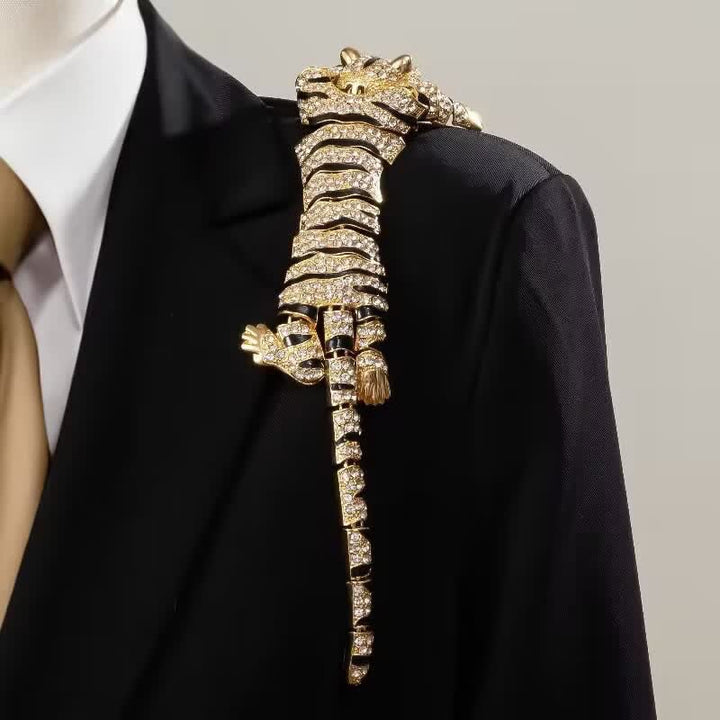 Spilla da uomo con grande tigre maestosa e strass scintillanti di lusso - image 10