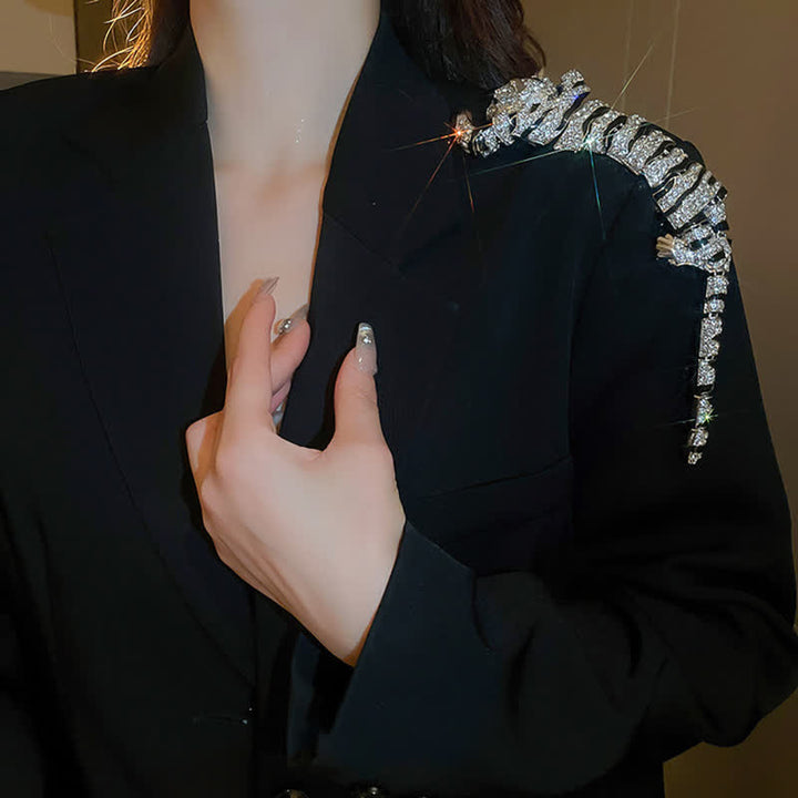 Spilla da uomo con grande tigre maestosa e strass scintillanti di lusso - image 6