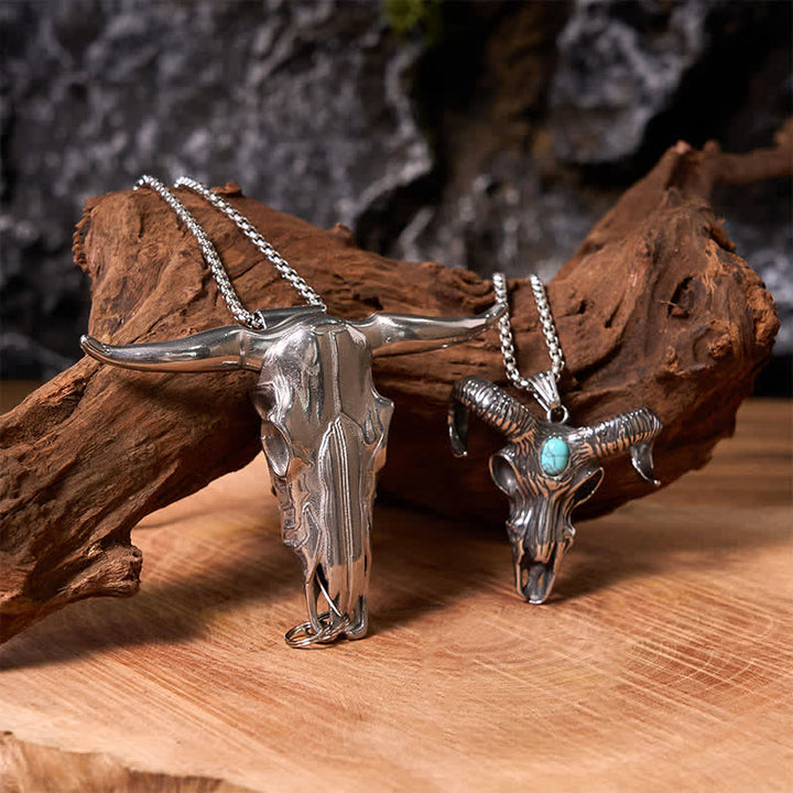 Set di collane con ciondolo a forma di toro con corna di ariete in turchese