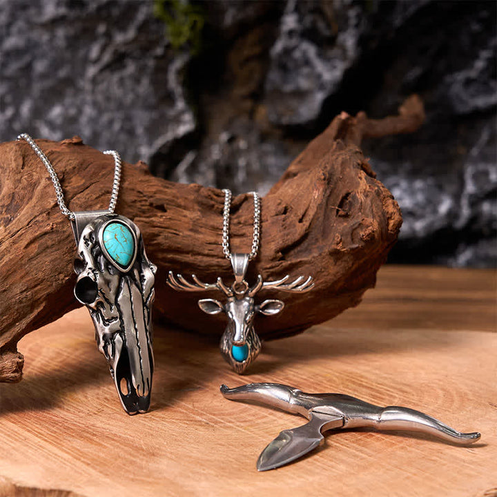 Set di collane con ciondolo a forma di toro con corna lunghe e testa di alce turchese