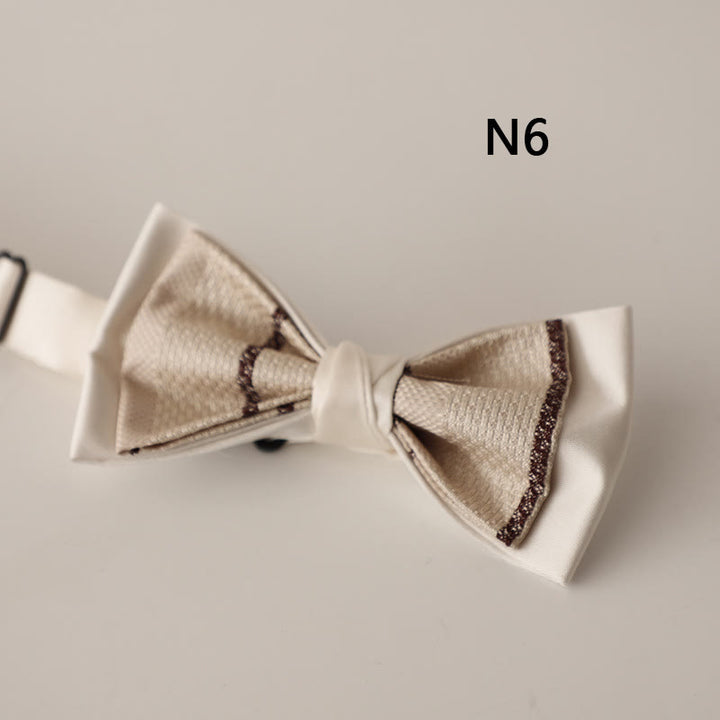 Papillon con cinturino regolabile in raso a due strati con motivo beige