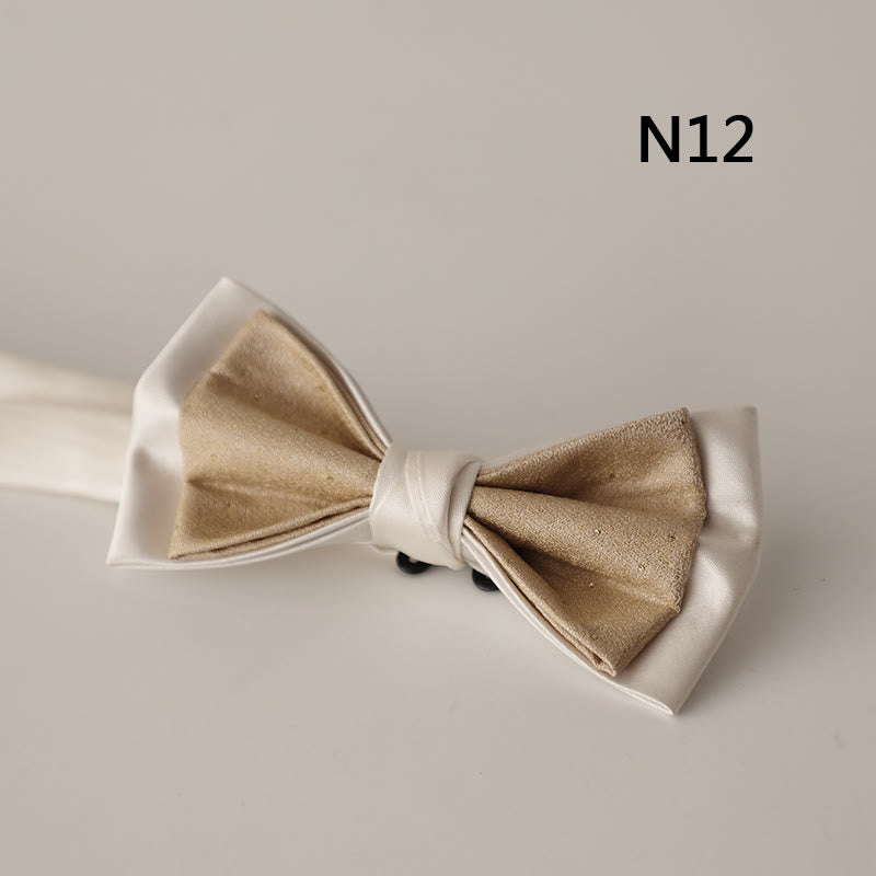 Papillon con cinturino regolabile in raso a due strati con motivo beige
