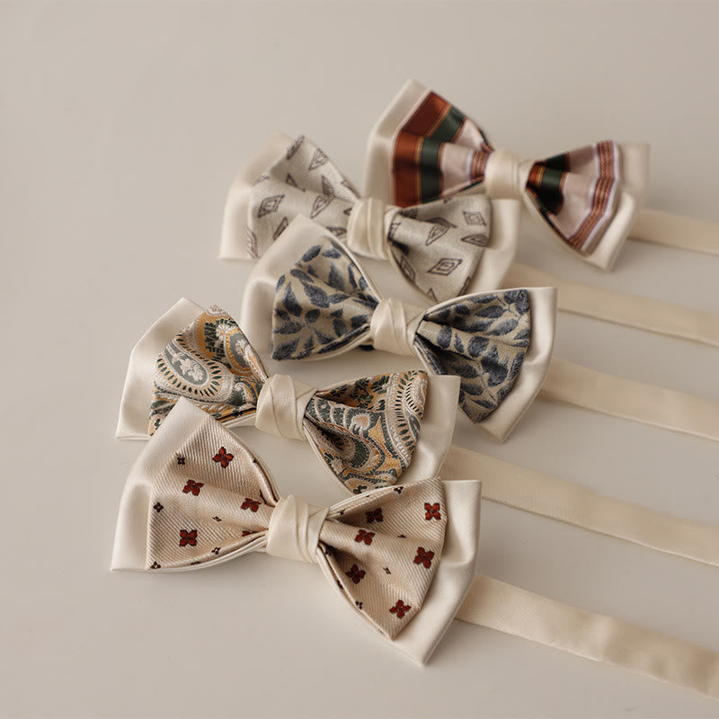 Papillon con cinturino regolabile in raso a due strati con motivo beige