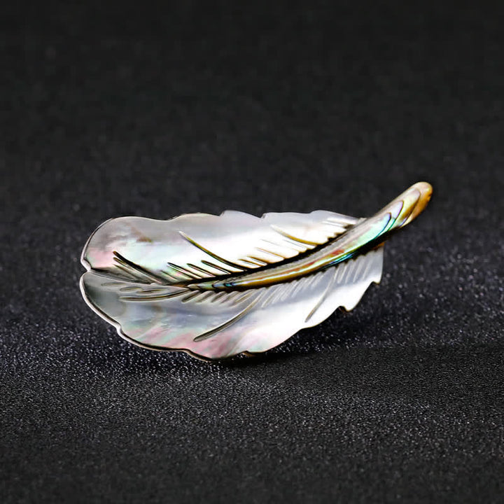 Spilla unisex a forma di piuma in conchiglia di abalone naturale