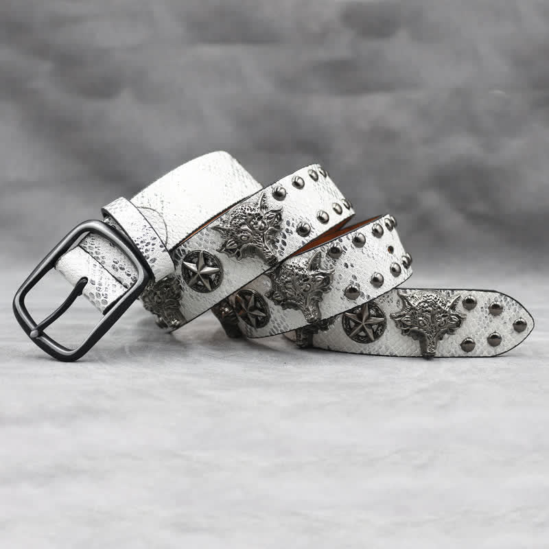 Cintura in pelle stampata in pelle di serpente nera con rivetto a testa di lupo in argento antico