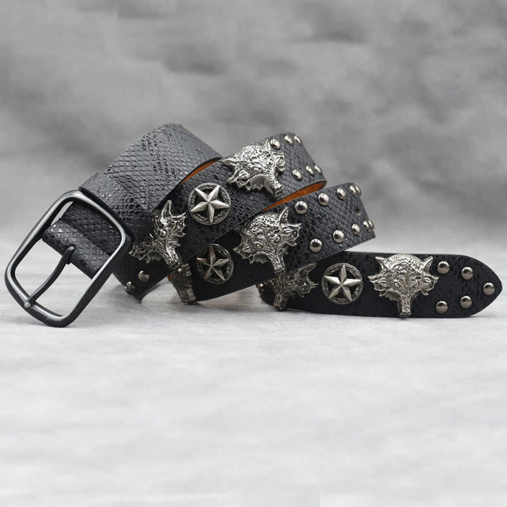 Cintura in pelle stampata in pelle di serpente nera con rivetto a testa di lupo in argento antico