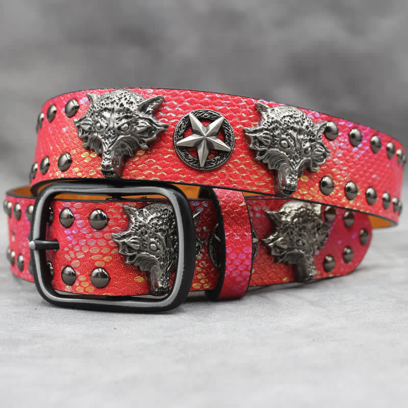 Cintura in pelle stampata in pelle di serpente nera con rivetto a testa di lupo in argento antico