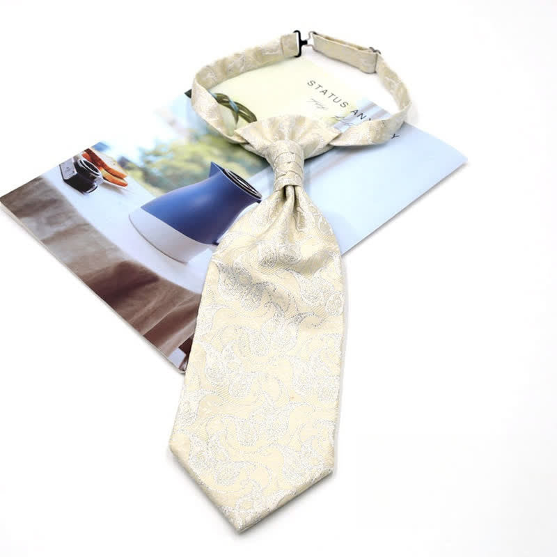 Cravatta da uomo pre-annodata con volant e motivo Paisley di lusso, stile smoking, Ascot