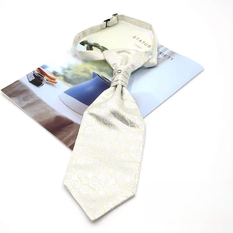 Cravatta da uomo pre-annodata con volant e motivo Paisley di lusso, stile smoking, Ascot