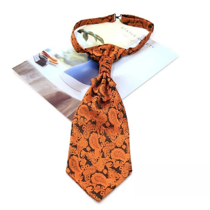 Cravatta da uomo pre-annodata con volant e motivo Paisley di lusso, stile smoking, Ascot