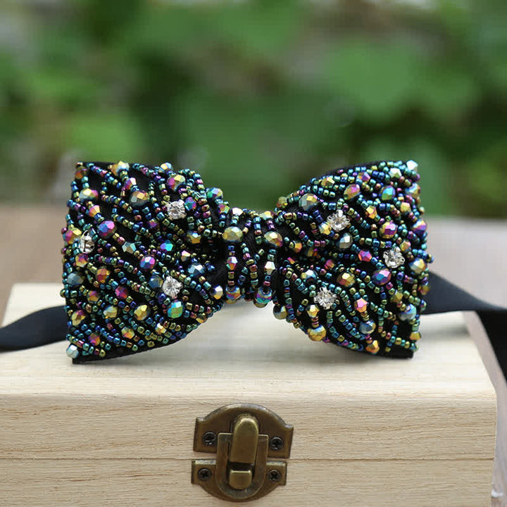 Papillon con perline ricamate in cristalli colorati scintillanti