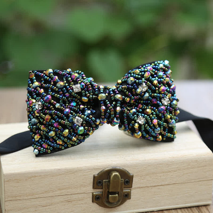 Papillon con perline ricamate in cristalli colorati scintillanti