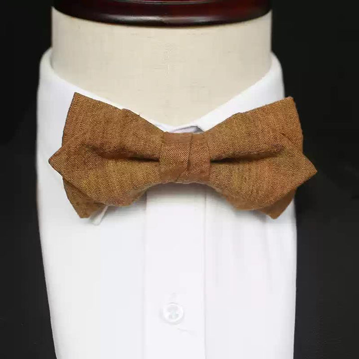 Papillon da uomo in lino tinta unita color oro scuro