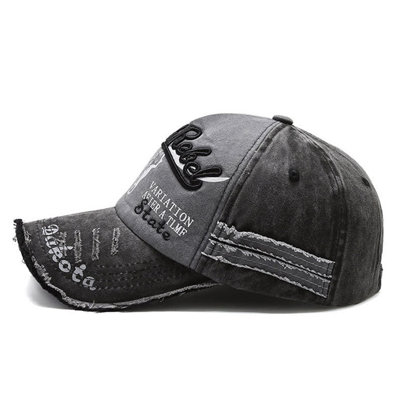 Cappellino da baseball con testa di toro Longhorn ricamata con lettere