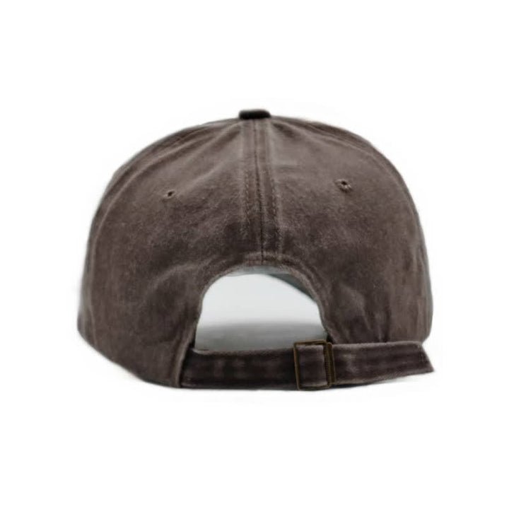 Cappellino da baseball con bordo sfrangiato e ricamato con squalo
