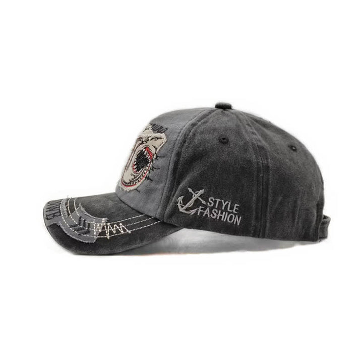 Cappellino da baseball con bordo sfrangiato e ricamato con squalo