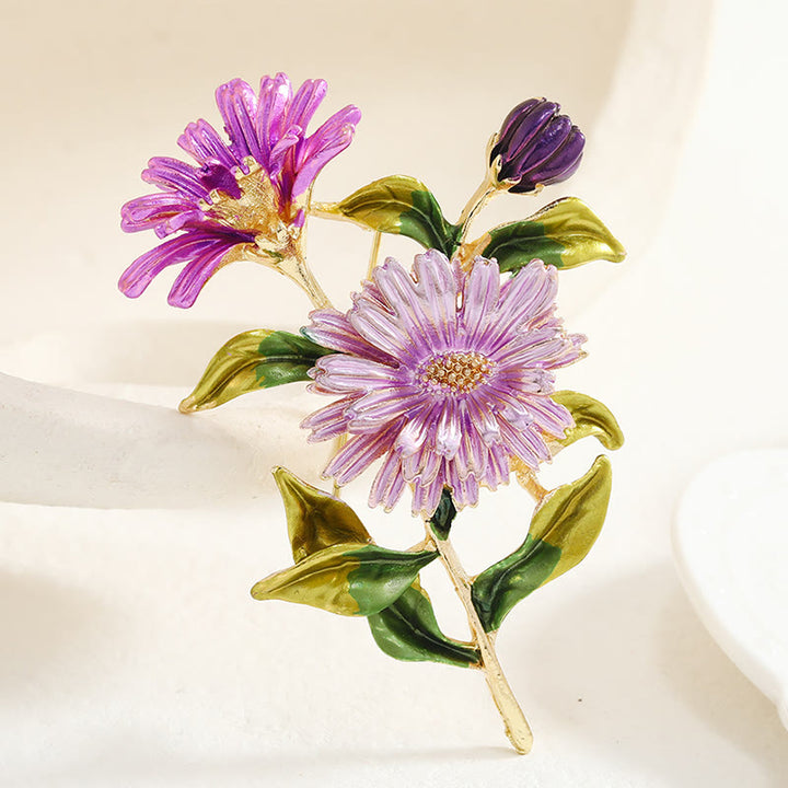 Spilla smaltata con bouquet di margherite da donna