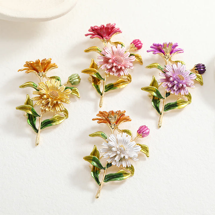 Spilla smaltata con bouquet di margherite da donna