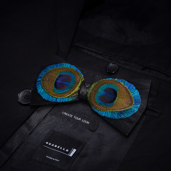 Papillon con piume di pavone blu e nero