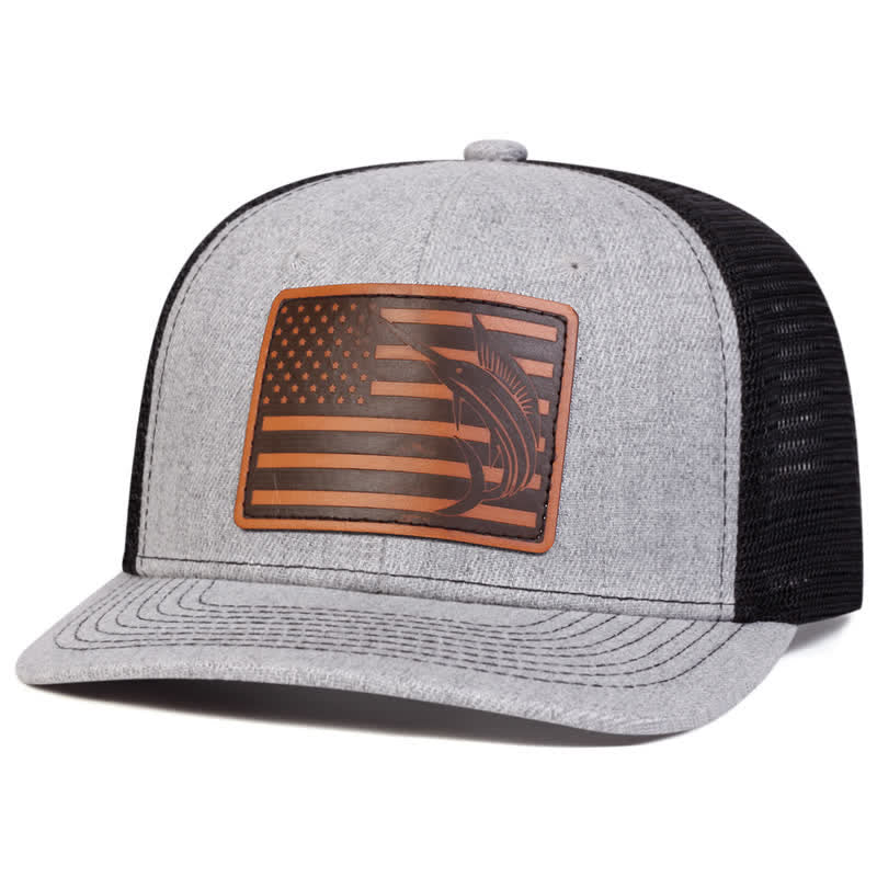 Cappello da camionista con etichetta in pelle di squalo e bandiera USA