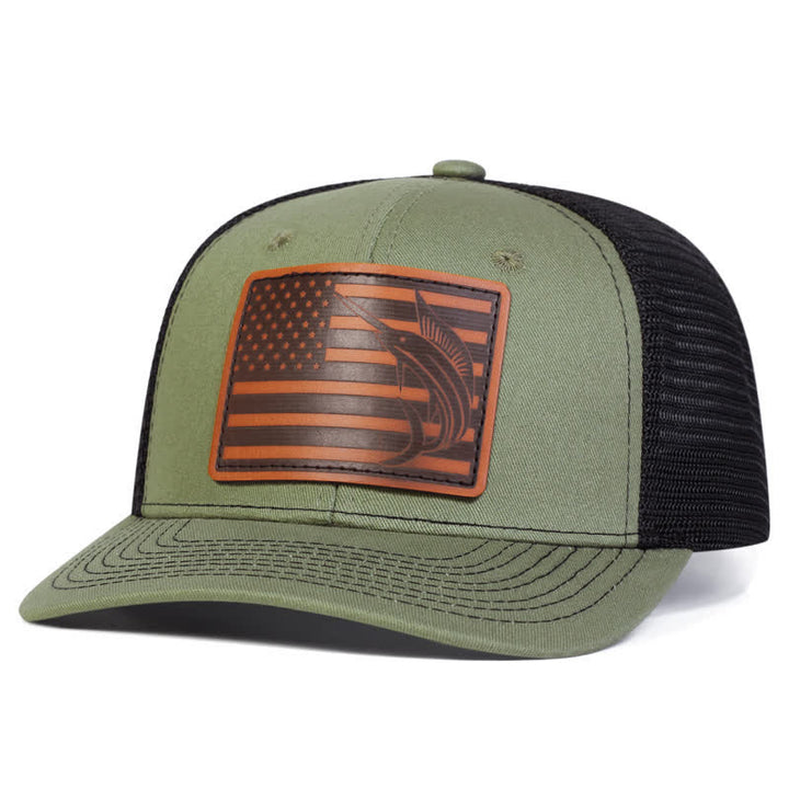 Cappello da camionista con etichetta in pelle di squalo e bandiera USA