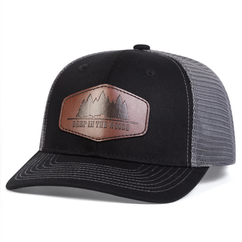 Cappello da camionista con etichetta in pelle "Deep In The Woods"