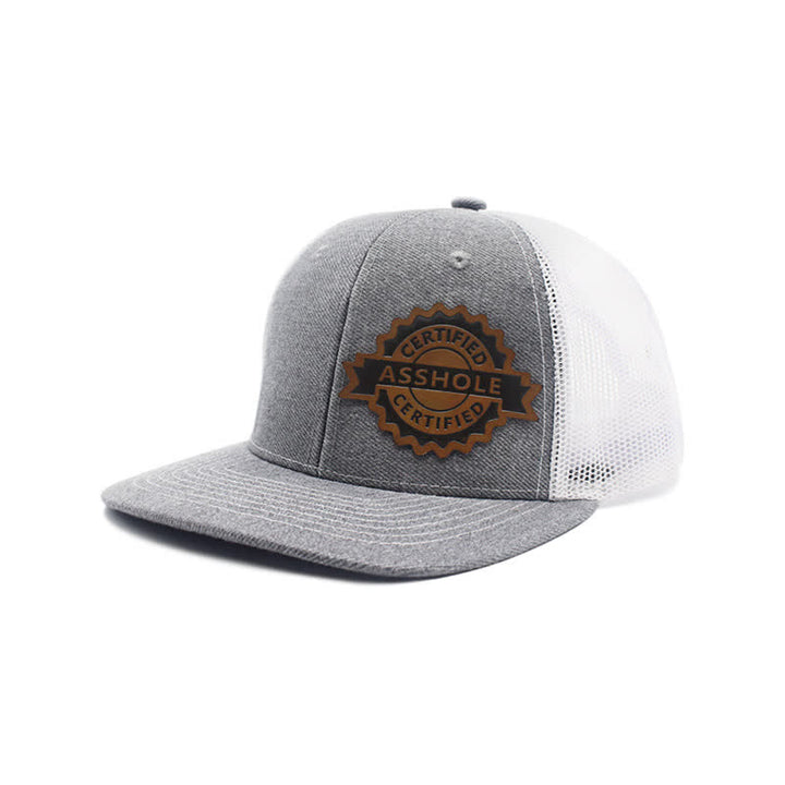Cappello da camionista con etichetta in pelle marrone e motivo a lettere